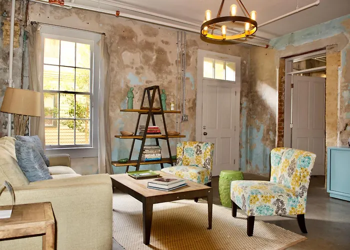 Very Close To French Quarter 2Bed